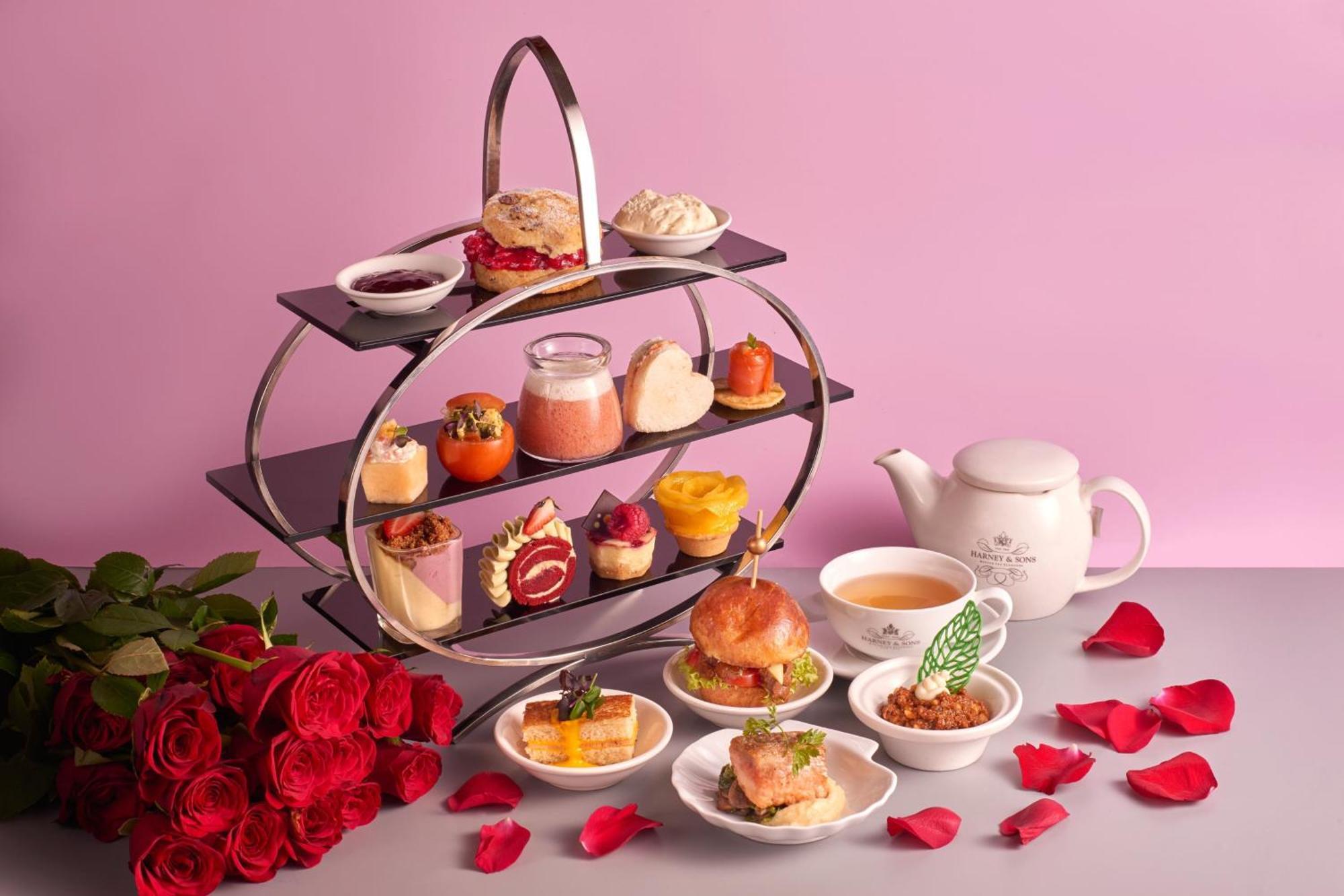 Le Meridien Kuala Lumpur Exterior photo Afternoon tea at the Mandarin Oriental, Hong Kong