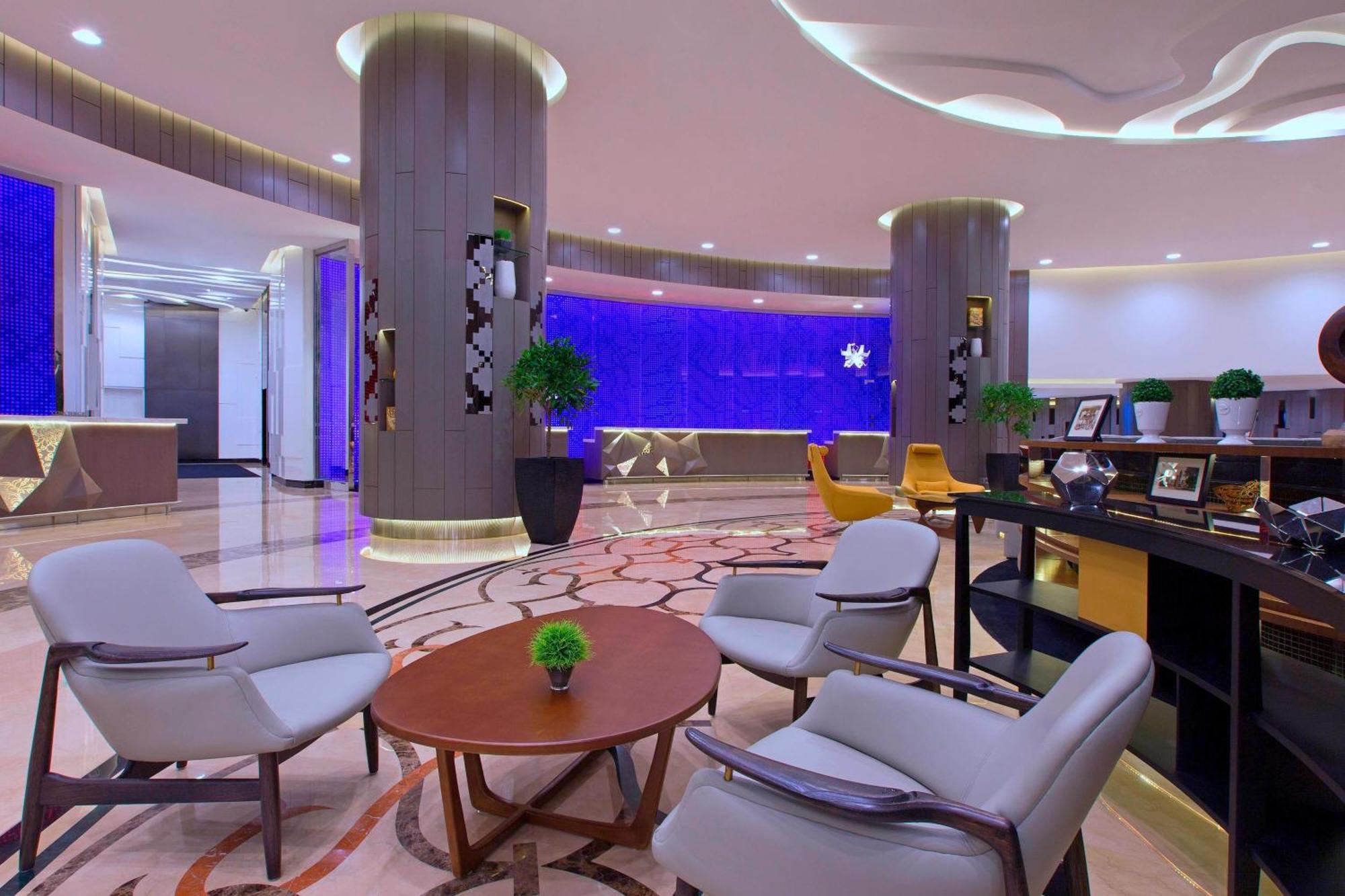 Le Meridien Kuala Lumpur Exterior photo Lobby