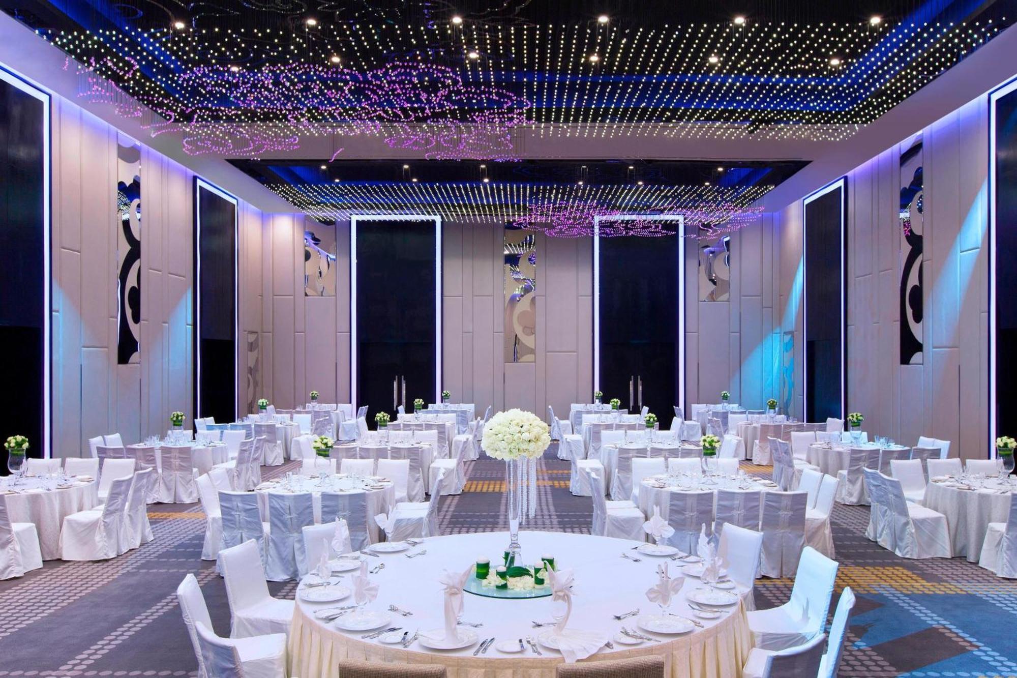 Le Meridien Kuala Lumpur Exterior photo The ballroom