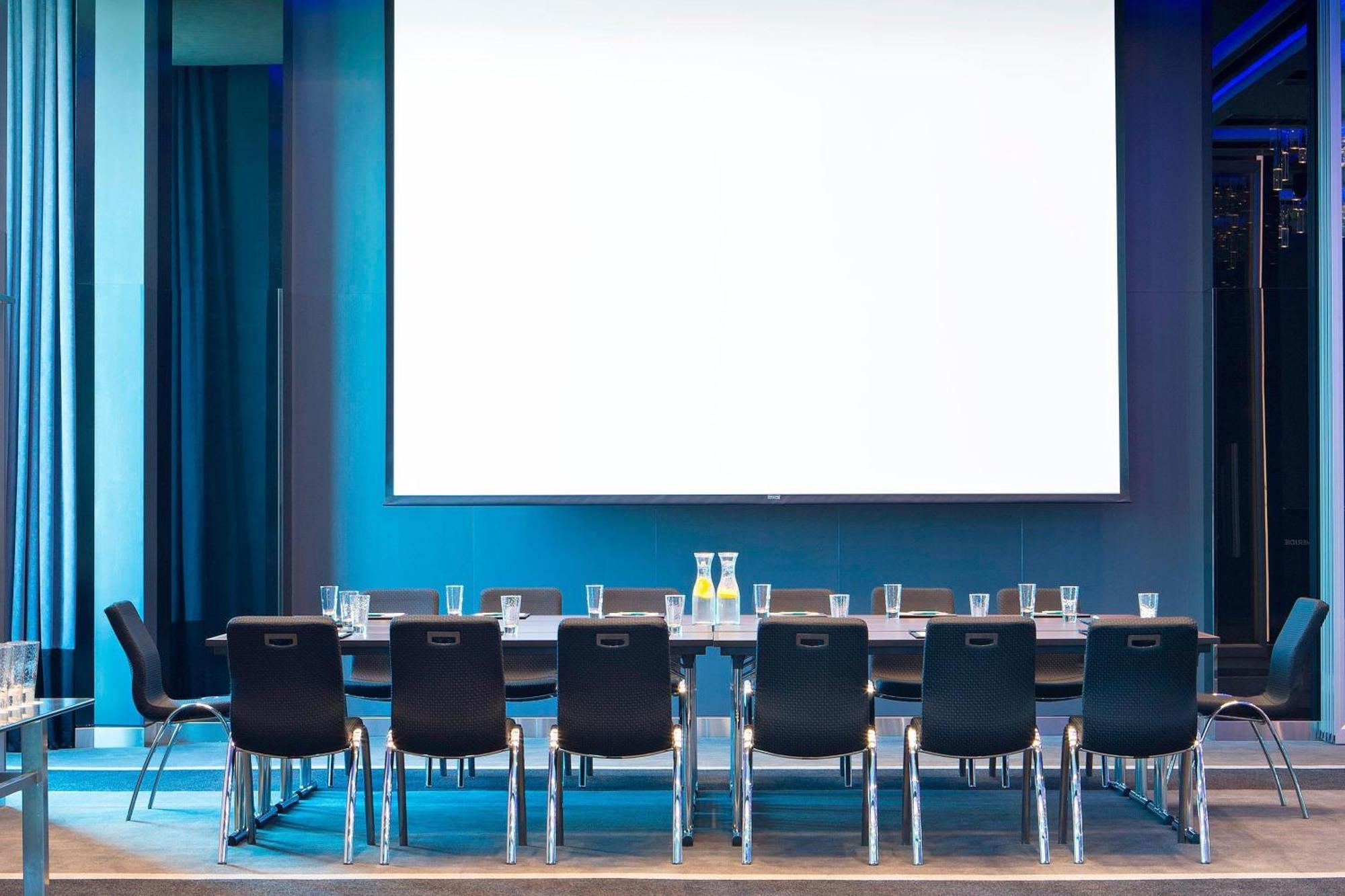 Le Meridien Kuala Lumpur Exterior photo The boardroom
