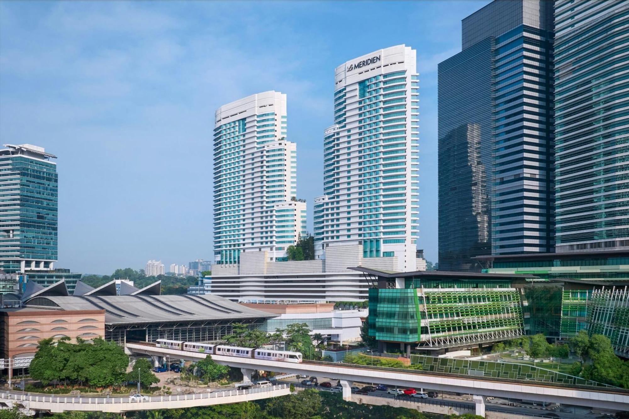 Le Meridien Kuala Lumpur Exterior photo The station is located within the Cyberjaya Business Park