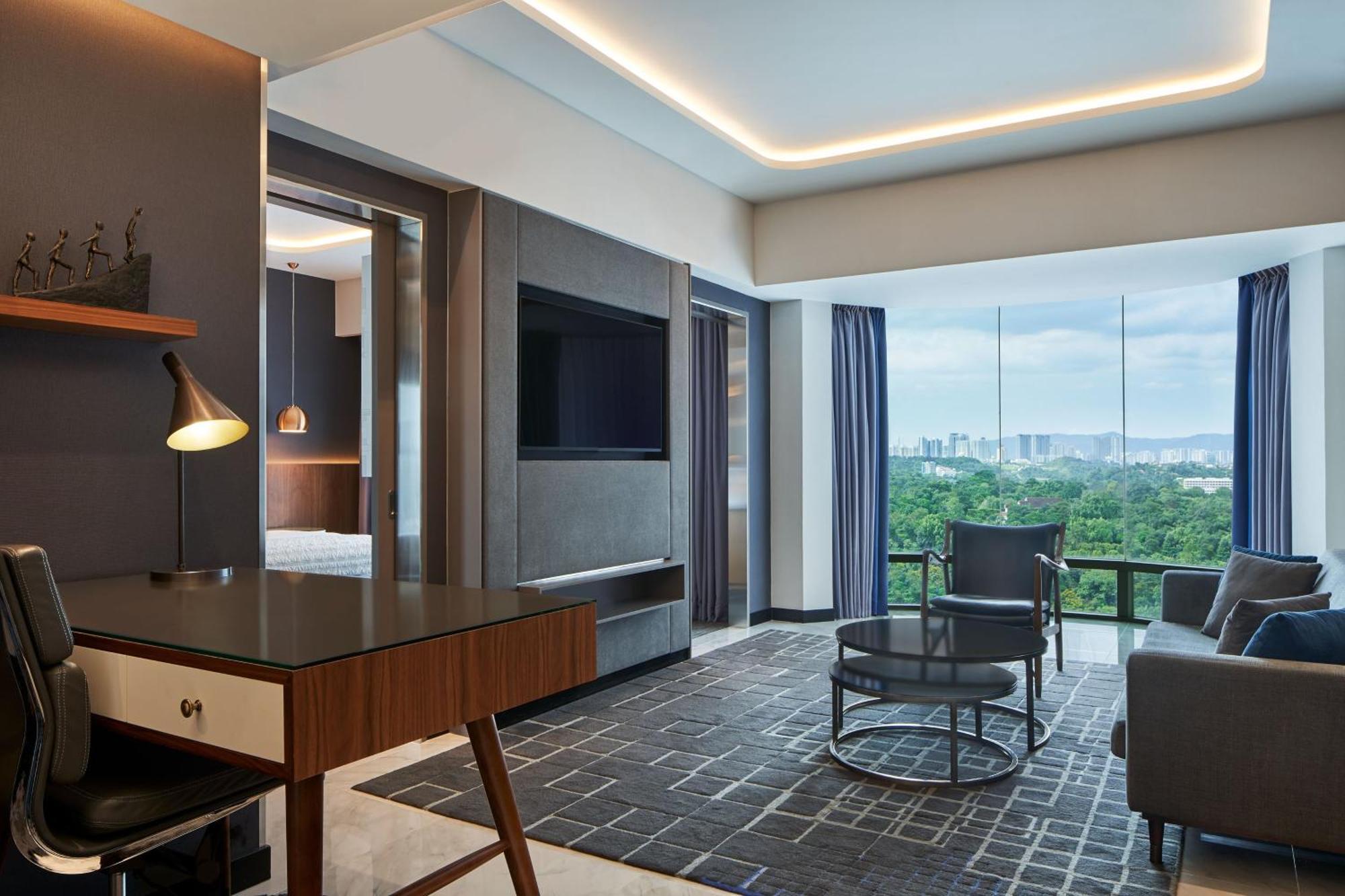 Le Meridien Kuala Lumpur Exterior photo Suite